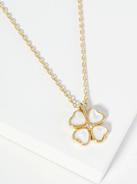 18K Gold Plated Pearl Clover Pendant Necklace
